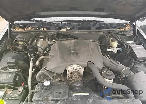 1999 Ford Crown Victoria Lx z USA, uszkodzony, nr VIN 2FAFP74W7XX179460